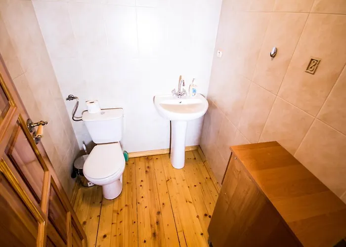 Happy House Bio - Miodula, Apsinthion بيت للعطل *